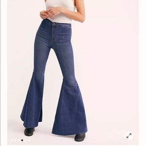 Free People Float On Flare Jean
